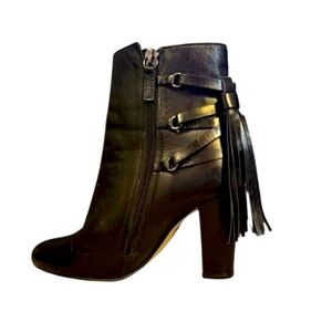 Halogen Black Leather Ankle Boots Tassel Almond Toe Size 6